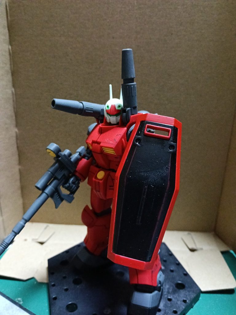 ガンキャノンにも盾を！ステルス性を考えて黒で