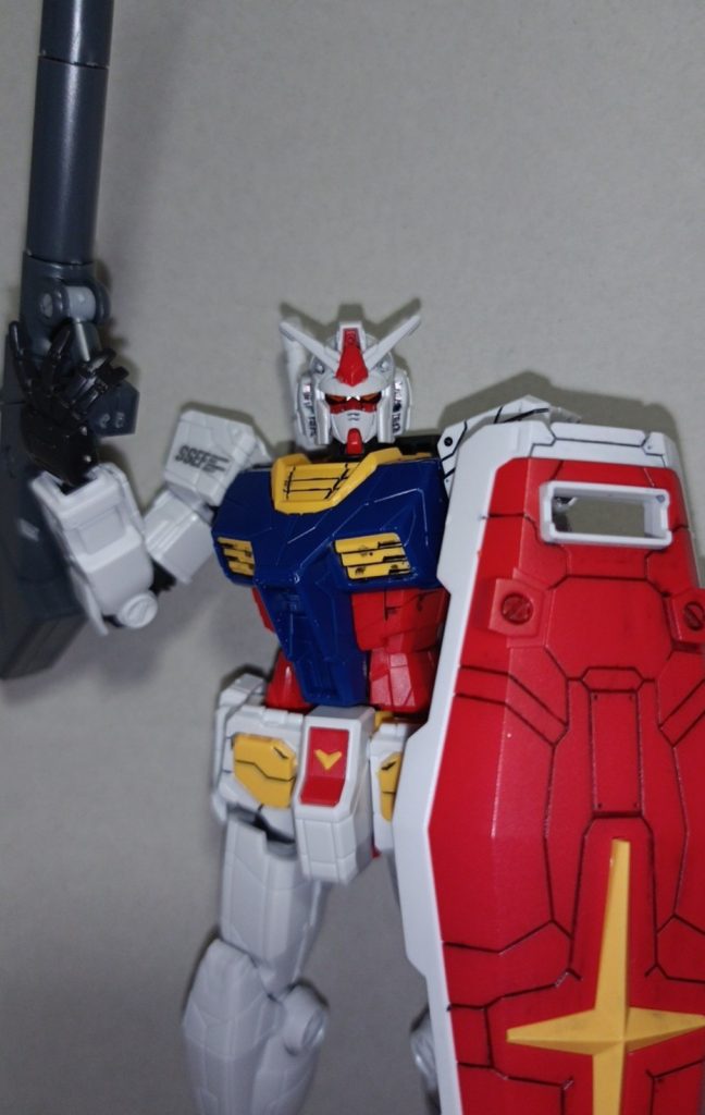 シールドは墨入れ、ここで始めてつや消しにも挑戦しました。