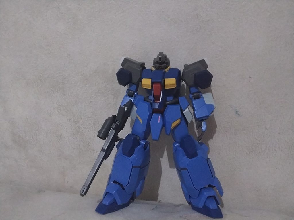 使用キット：武装にHGBF ライトニングZガンダム、肩と頭部にHGUC FD-03 グスタフ・カール（ユニコーンVer.）、胴体・腕部・腰部・脚部にHGUC グスタフ・カール（00型）を使用。