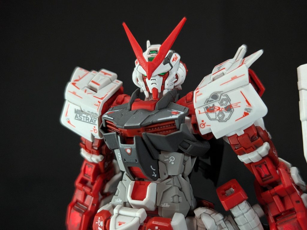 ＲＧ ガンダムアストレイ　レッドフレーム
