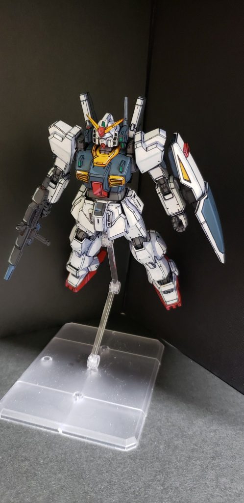 ガンダムの二代目ってすぐわかるデザインは凄くカッコいいですね。ずっと前のデザインなのにいつみても誰もがカッコいいと思いますよね。&nbsp;