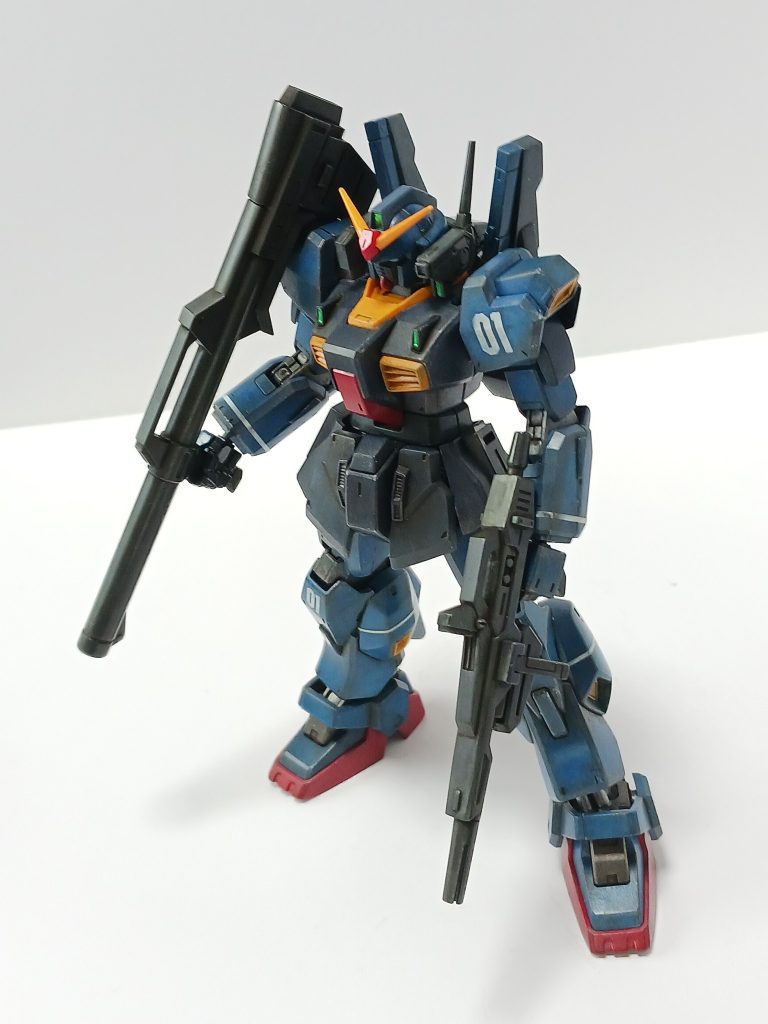 どうしても黒いガンダムが作りたくて、積んでいたエゥーゴ仕様→ティターンズ仕様へ色変えしました。