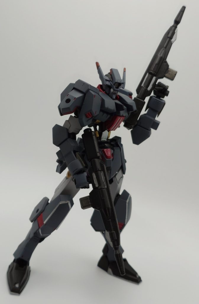 両手に持って戦闘も可能