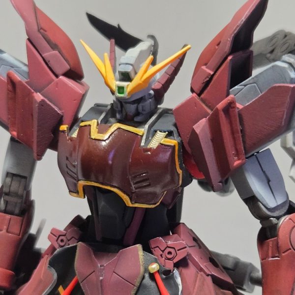 朱龍（ジューロン）ガンダム　操縦者：竜妹蘭