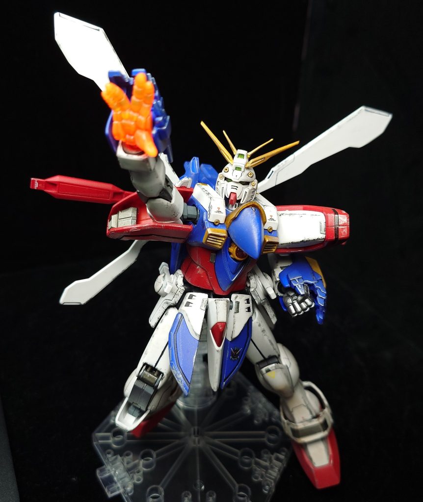 爆熱ゴッドフィンガーのポーズ！白パーツ以外はスプレー塗装です。マーカーによる部分塗装もしています。