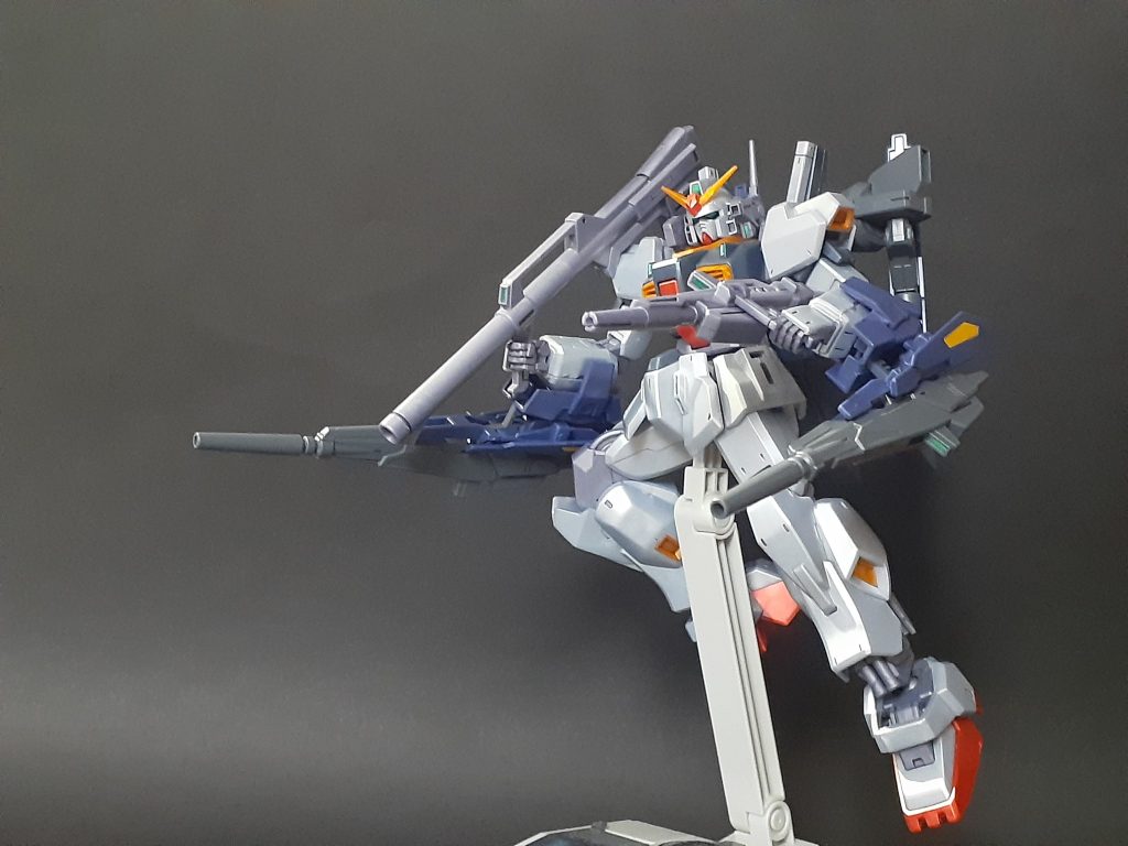 手持ち武器と同時使用