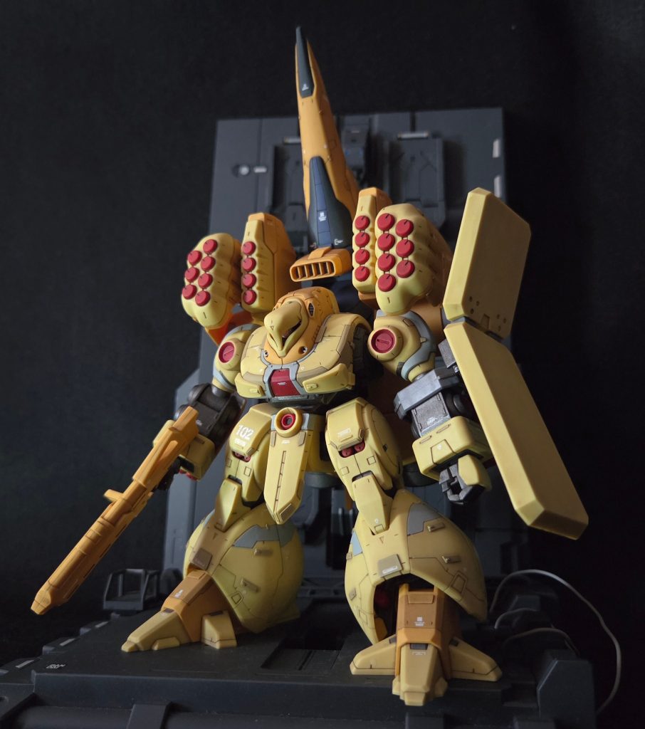 メイン画像。カッコよ！！ところで…、GUNSTA運営者様、いつもガンプラコミュニティを支えてくださってお疲れ様です！　そして本当にありがとうございます！　楽しく利用させていただいてます。素敵な作品に出会えるのも、自分の作品を共有できるのも、この場所があるおかげです。これからも応援しています！！