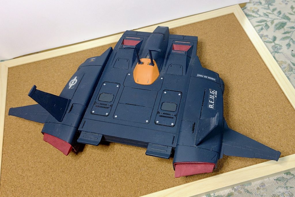 上部デッキは広く、MSを2機搭載可能。流石に荷重オーバー感。機動力はかなり低下するかと。