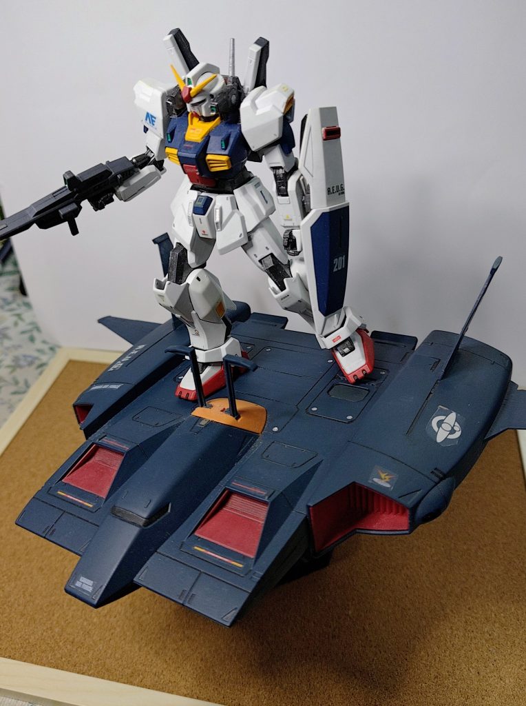 MSを2体並べてみようとしたら、キツキツに干渉するので断念。しかしコレに載って空中戦をするなんて、信じられませんね。