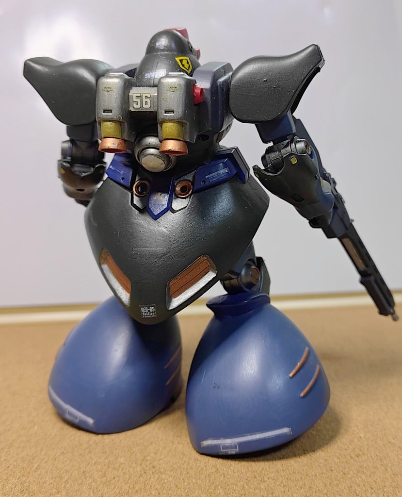改造点は他に、股関節のボールジョイントを改良。スカートがデカい為、自由度はあまり変わらない気が？宇宙用のランドセルをMM30シリーズのキャノンパックに交換予定でしたが、それはまた今度に。