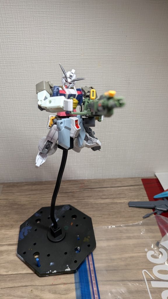 オリジナルガンプラも結構取り組んでて、今はガンダムヴァスカロンの足を新しくしているところです！