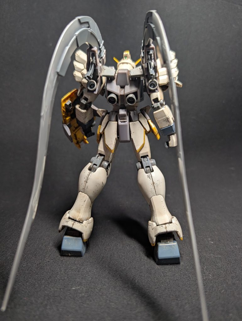 厚めのアーマーに近接武器って最後まで戦い抜きますよね。
