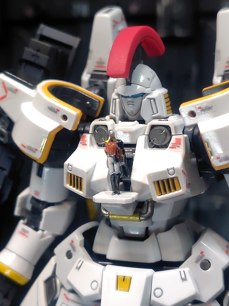 カメラアイは付属のシールを使わずメタリックブルーでマーカー塗装。ライトニングカウントことミリアルドことゼクスはマーカーでチマチマ…。アップには耐えられません(gundam-kao5)「バカは来る…！」と待っています。