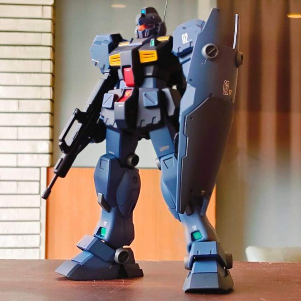 MG ジム・クゥエル（重傷患者）を緊急オペ