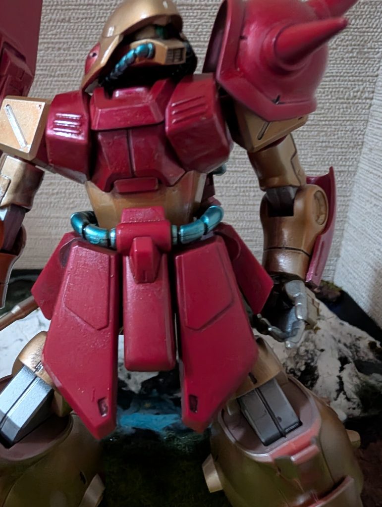 ゴールドっぽいオレンジは　シルバーにクリアオレンジですが　スプレーを軽くかけた後はスプレーの塗料を皿に出し　スポンジと筆で塗り強弱を出してみました。