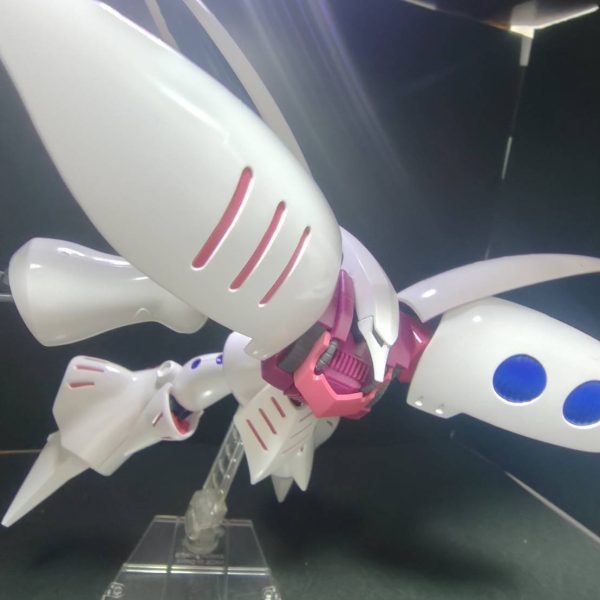 キュベレイhgの仮組み完成です。塗装は考え中ですがキャンディ塗装で仕上げようと考えてます。（2枚目）