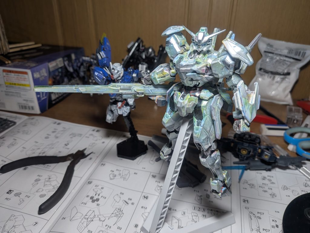キャリバーンはアクリルガッシュの三原色を使って塗りました