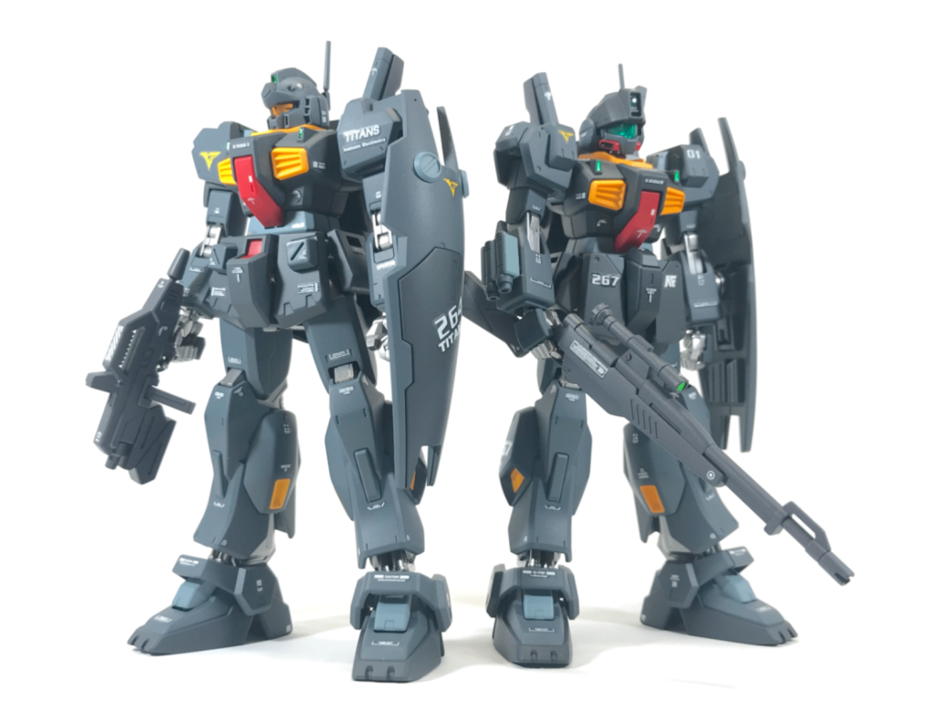 おまけ　前回投稿したジムヘッド マークⅡ（ジムクゥエルⅡ）とのツーショットです。次回は本丸の第一小隊を投稿したいと思います。