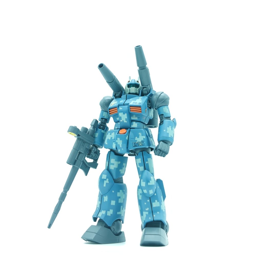 パーツも多くなく、シンプルで作りやすい。これが11年前のガンプラなのか…