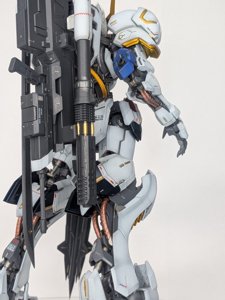 膝のスラスターは余ってるプリズムブルーブラックを使ってみました（練習したいから）