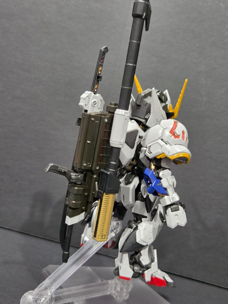 武器もこんな感じに塗装してみました。