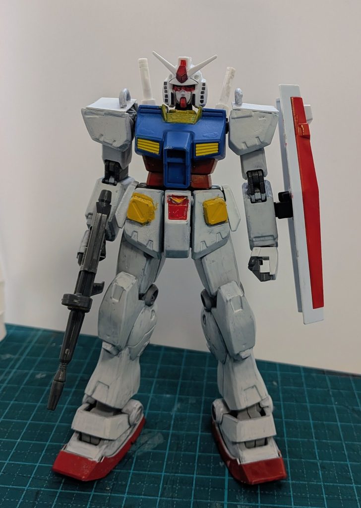 使用したキット・HG &nbsp;RX-78-2 ガンダム（No.21）・HG &nbsp;ジムカスタム &nbsp;&nbsp;大半がジムカスタムです。頭が大きすぎますね。アレックスの顔を使ったほうが良かったかもしれません。肩パーツはジム改が手にはいらなかったので、ジムカスタムの肩パーツをきり刻んで使用しました。