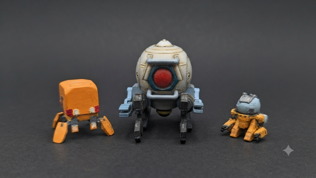 以前に作ったコンチ（左）とビルドファイターズのキャンペーンのときのオマケの1/144トロハチとの対比。