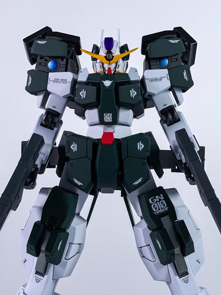 本気モードのセンサー全開状態。マルチロックオンで「乱れ撃つぜぇっ！」がカッコ良すぎしたよねぇ。ホント劇場版ダブルオーは神演出で脳を焼いてくる。笑