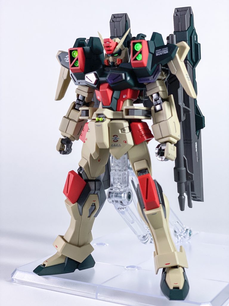 ライトニングバスターガンダムに無印バスターのバスターをバスターしました。流石に重いので自立はできませんからアクションベース必須になりました。