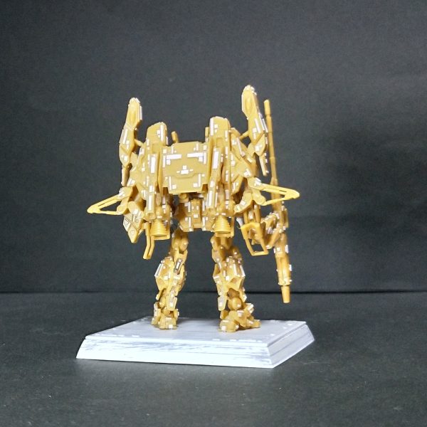 スーパーガンダムにプラ板貼りました😊サイズ的に貼り過ぎも辛いので、これ位でしょうね🙏いつものプラ板のサイズだと大味になるので小さめのを作って貼りました😊塗装頑張ります💪（3枚目）