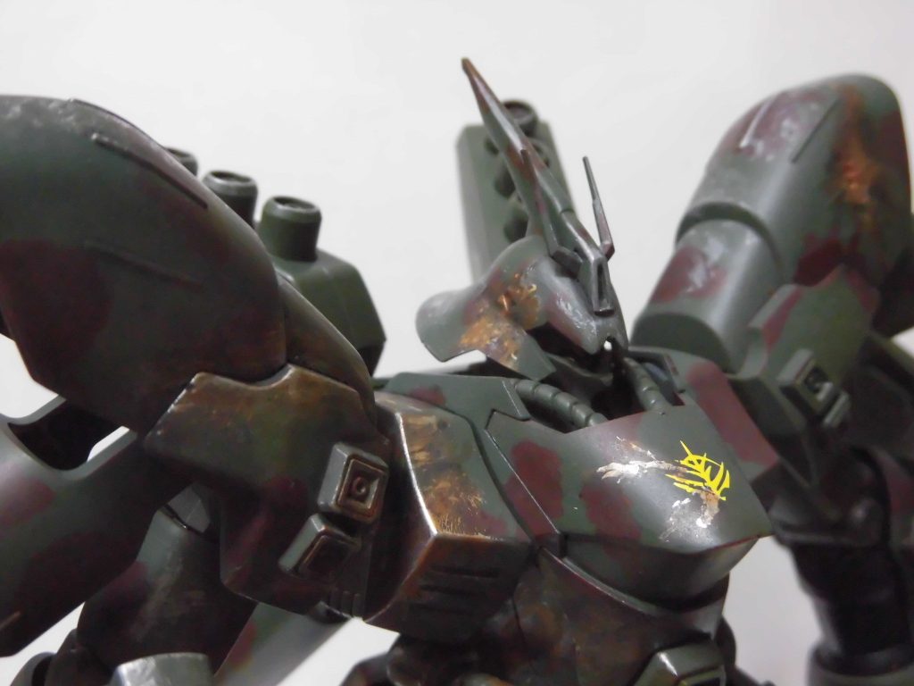 新訳ジオンの再興HGUC先行試作型サザビークルツ大尉専用機