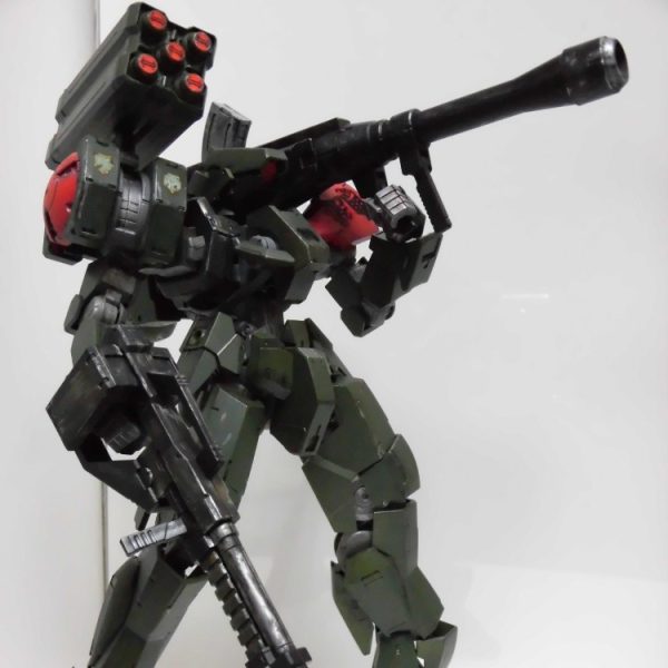 グレイズ・レッドショルダーカスタム