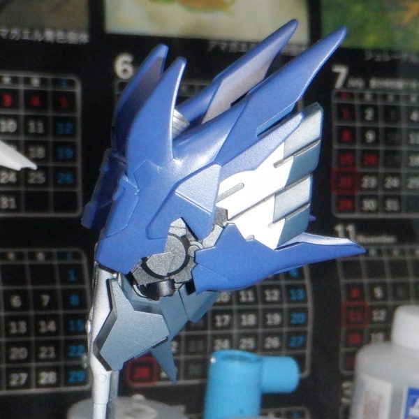 雨や湿度が高くてスプレイ塗装が進まなかったのですが、やっと色決めて塗装しました。今のペースでミキシングコン終わるまでに完成するのか・・・・（2枚目）