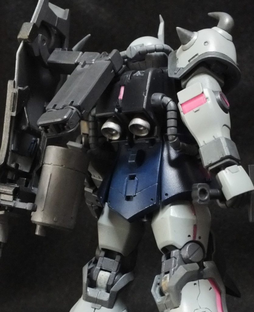 武装面に変更は無いがガトリングシールドをサブアーム保持に変更、取り回し向上のためショートバレル化、給弾ベルトを廃止している