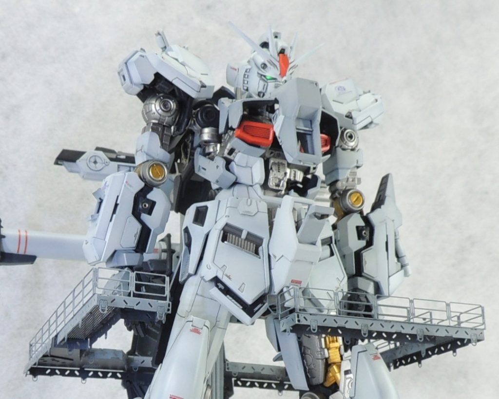 ■デカール　アナハイムエレクトロニクス社のロゴマークは、1/144ユニコーンガンダム用のガンダムデカールを使用しました。その他は、ヴェルテクスデカール・アンプコーションデカール・ラインデカール等を織り交ぜています。