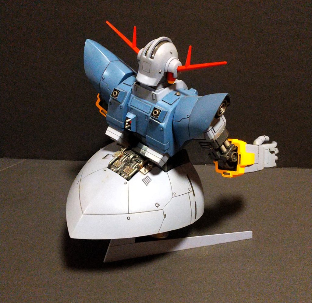 3年程前に作ったものですがディテールに使った金属パーツが錆びてました。ステンレスだと思ってた。フォルムは良好ですが古いHGUCなのでディテール増やさないとちょっと物足りないかも。ガワラ風にマーキングするだけでもかなりカッコよくなりそう。機会があればRGジオングも作りたいですね。&nbsp;