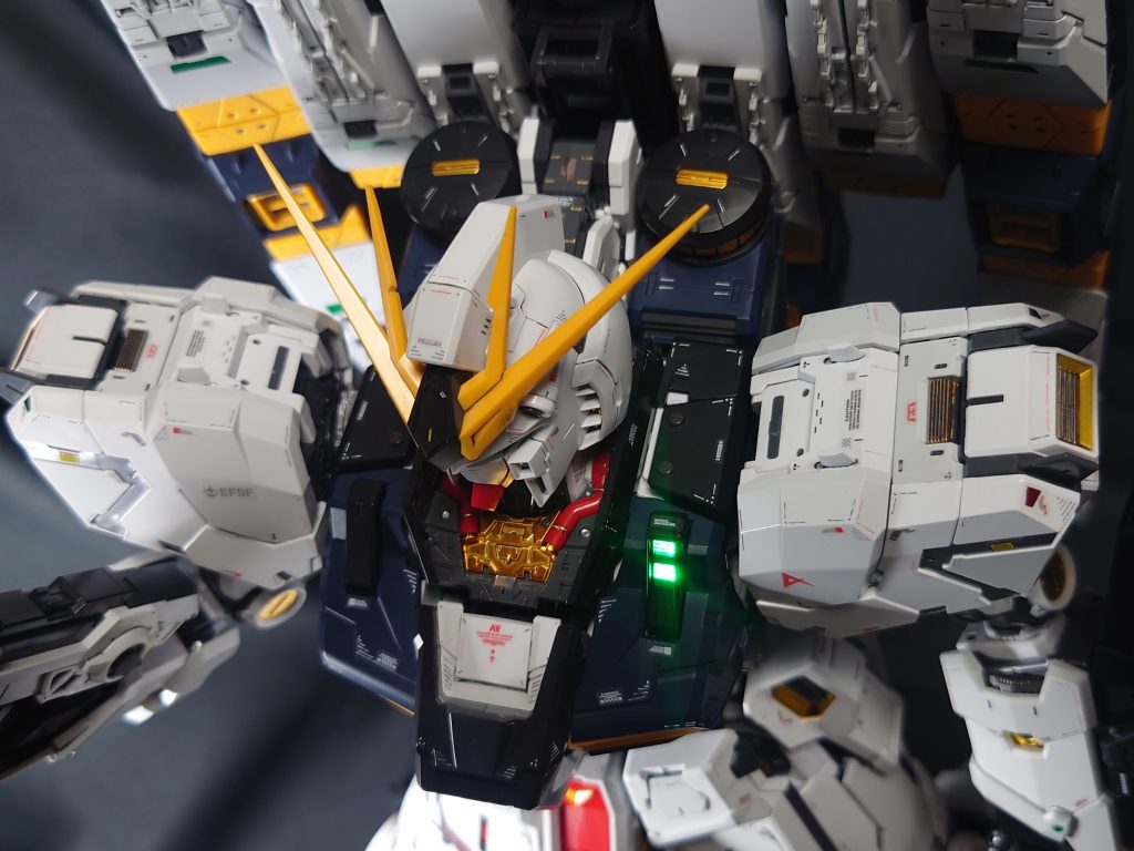 νガンダム ダブルフィンファンネル装備–3枚目/制作者：E12改