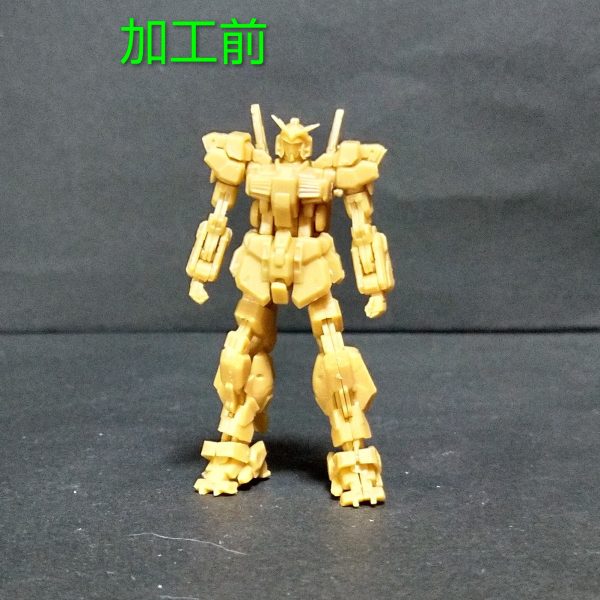 スーパーガンダム製作の途中ですが、ここでプロポーションの確認を😊結構良い感じになったのかと思います！後はGディフェンサーとのバランスですね🤔（2枚目）