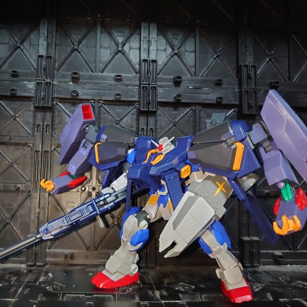 キャバリアのミサイルランチャーと羽根バイアランアームの選択式ユニットはパックからアームで上げ下げ脱着可能&nbsp;（2枚目）