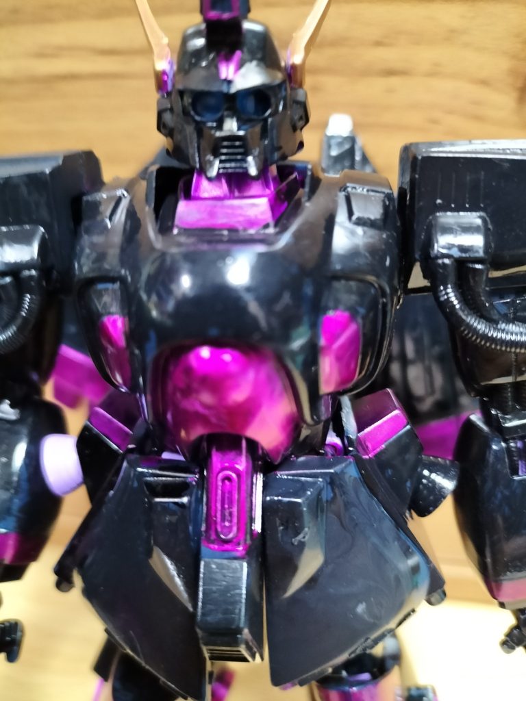 黒が筆塗装です