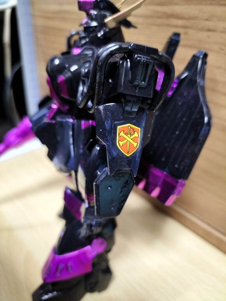 メタリックピンクはガンダムマーカー