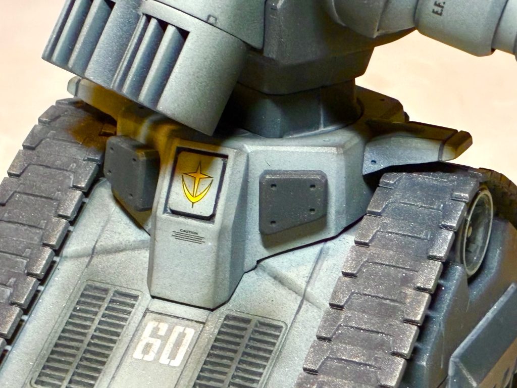後ろの方がなおガンダムっぽい作りになっておりますw