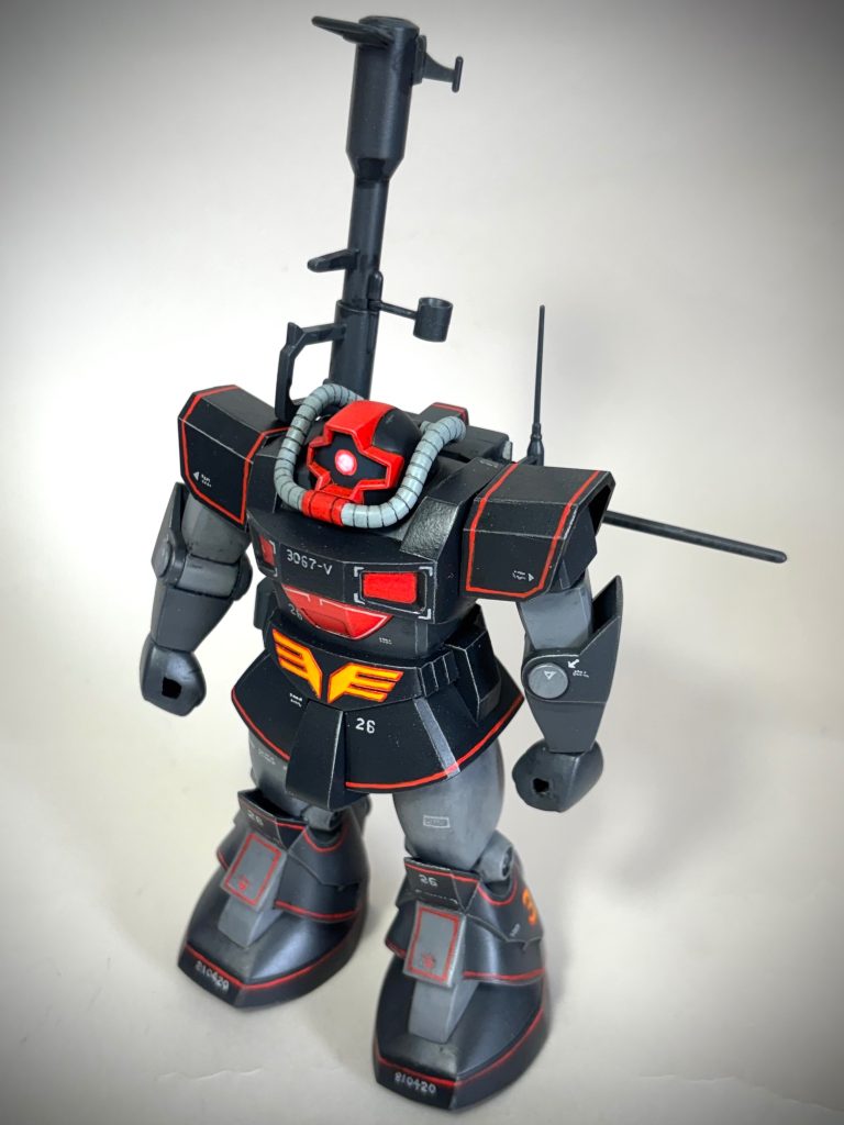 フル装備。トロピカルドムとは異なるバックパックも楽しいですね。