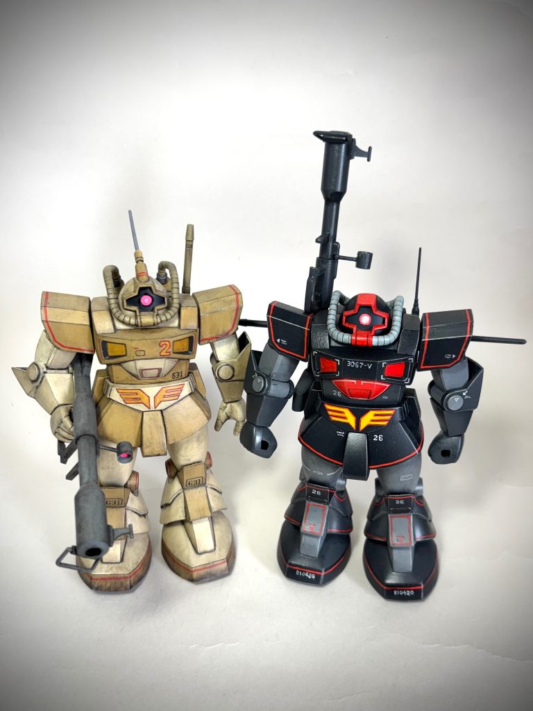 MSVドム２体で記念撮影。こうなるとノーマルのリック・ドムも欲しくなってきたのですが、旧キットがみあたらないです。どこかで出会ったらということで。最後までご覧いただきありがとうございました。
