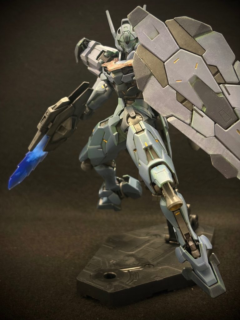 ガンダムルブリス 〜間違えて渋めの仕上がりに–6枚目/制作者：とうと (Touto) | 2年目食卓モデラー＠スポンジ塗装