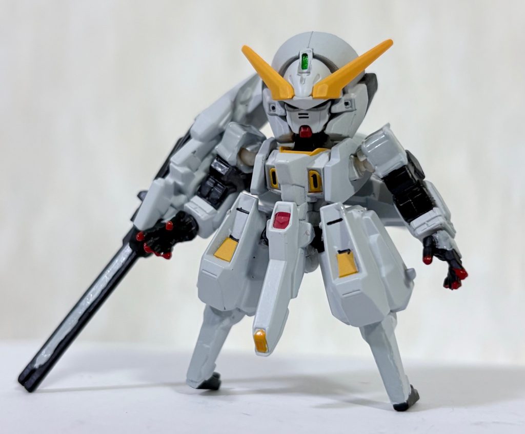 なお台座無しでも立たせられる(gundam-kao6)