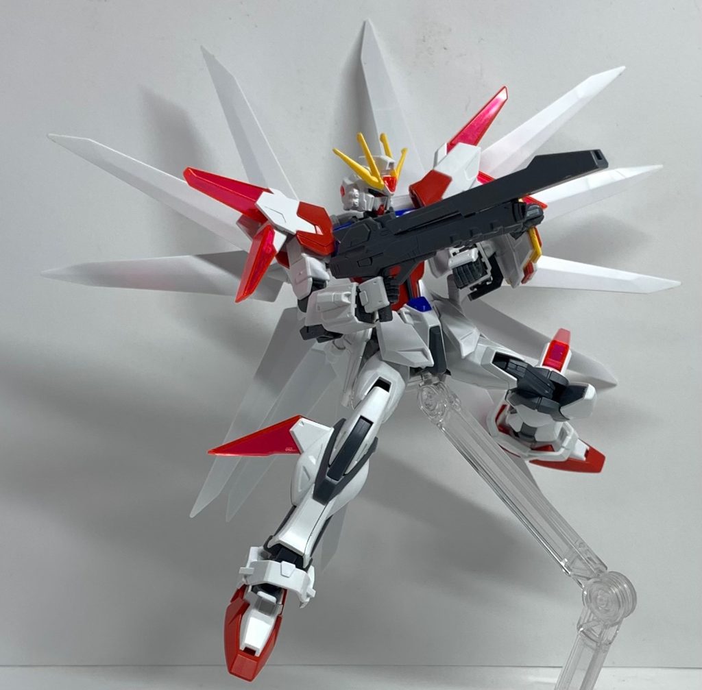 スタービルドストライクと同様にライフルのギミックはそのまま残っています。