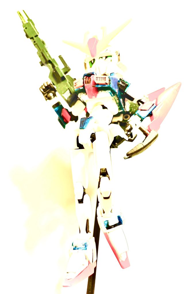 閲覧ありがとうございます。😊戦闘フィギュアとBB戦士の融合召喚（ミキシング？）で&nbsp;爆誕したエヴァ風味のゼータガンダム （笑）カミーユ か &nbsp; ルールカ かどっちにしよう？ ってポーズを決めたら MS娘っぽいしこう成りました。。。&nbsp;&nbsp;