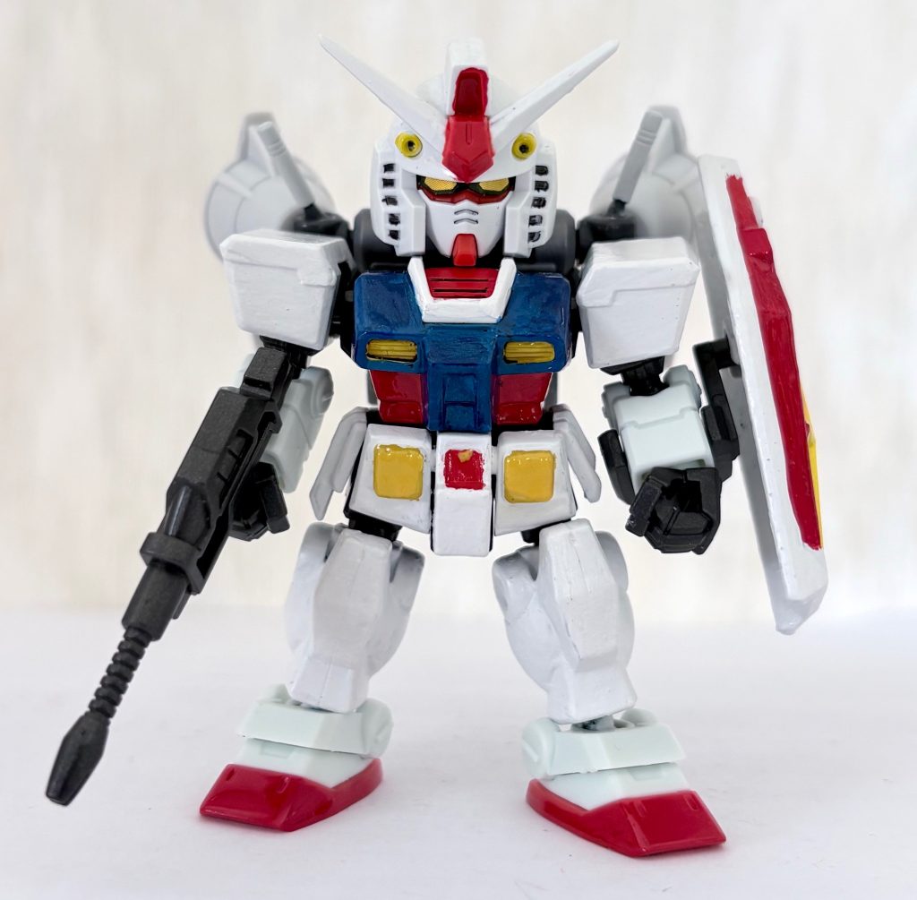 ノーマルガンダムと言っても実はプロトタイプガンダムをトリコロールカラーに塗って、一部のパーツをノーマルガンダムに換装しただけなので実質プロトタイプガンダムのリペイントなのだ(gundam-kao5)