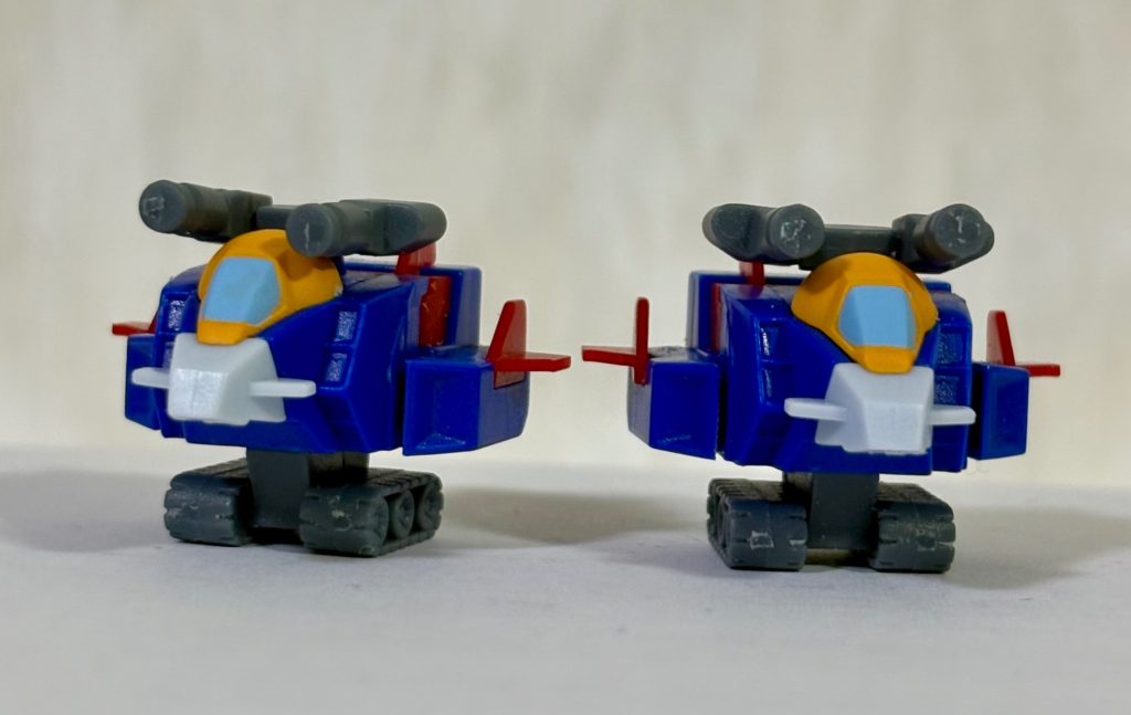 Gファイターもちょうど2機あるのでセイラ機とスレッガー機として遊べる(gundam-kao6)